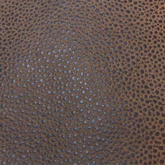 TOMMY BAHAMA Embroidered Road To Canberra Tote Bag - Picture 4 of 10